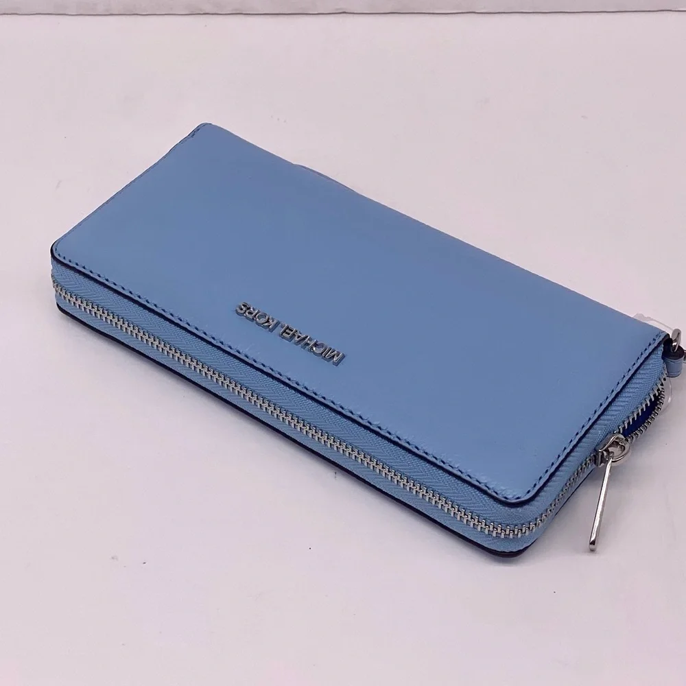 Michael Kors Continental Wallet Wristlet light Sky Plue
